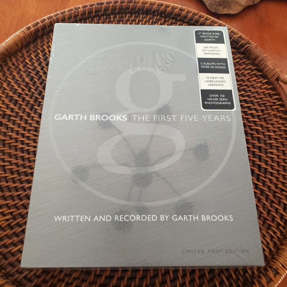 Garth Brooks Limited First Edition Book
